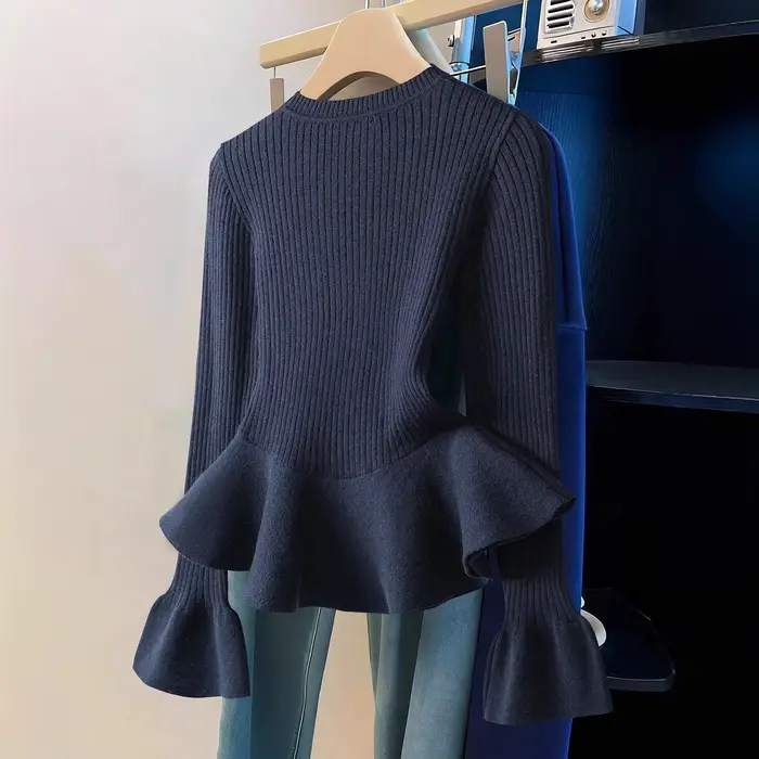 Pull tricoté à manches longues et col rond pour femme
