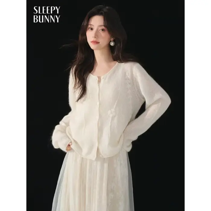 Cardigan en laine tricoté pour femme