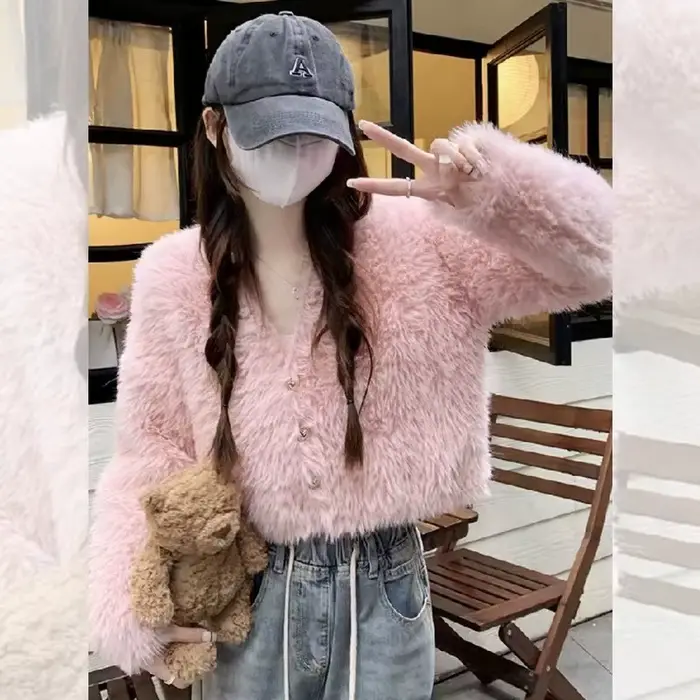 Pull court à col en v en peluche douce et cireuse pour femme