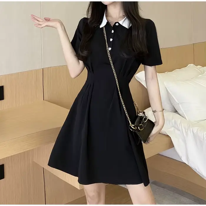 Robe polo pour femme à col contrastant