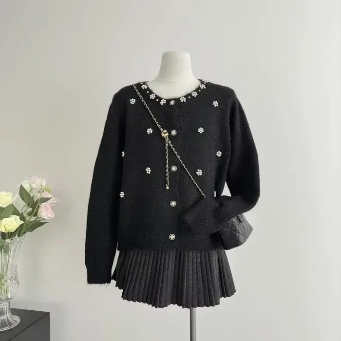 Femmes pull Cardigan 2024 automne Wintter nouveauté cachemire noir Cardigan décontracté perlé hauts 