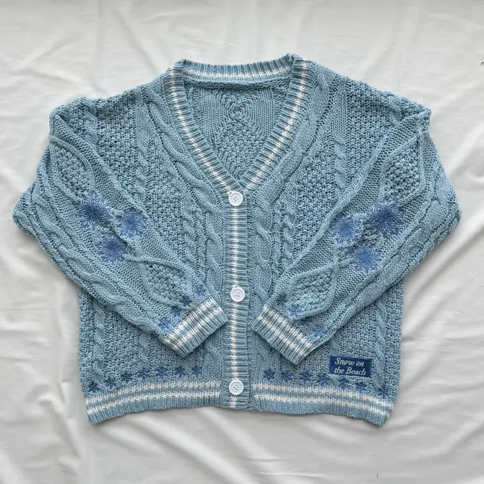Cardigan Snow on The Beach pour femme, pull tricoté bleu clair avec ourlet brodé flocon de neige, vê