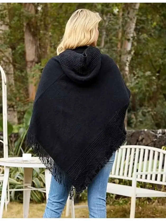 Cape à capuche pour femme avec ourlet à franges