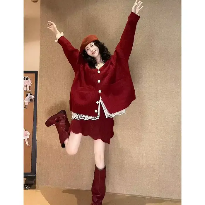 Pull rouge de Style paresseux rétro français, Cardigan tricoté + jupe courte, les modèles pour femme