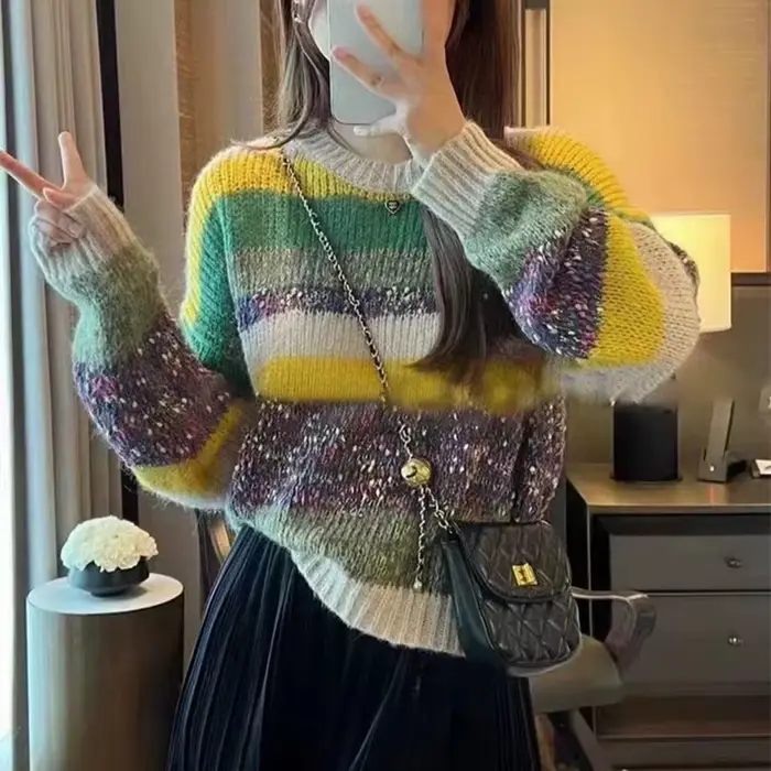 Pull rayé arc-en-ciel pour femme, nouveau style automne-hiver 2026, pull en maille doux et décontrac