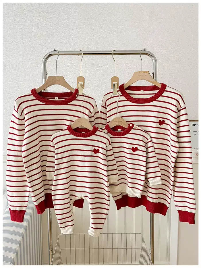 Pull assorti pour la famille, tenues de Couple frère-soeur, Photos de famille avec cœurs brodés, hau