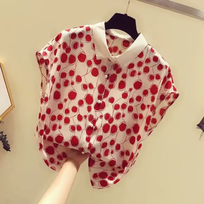 Femme été Style Blouses hauts dame décontracté manches courtes chauve-souris col claudine à pois imprimé haut Blouse ZZ1392