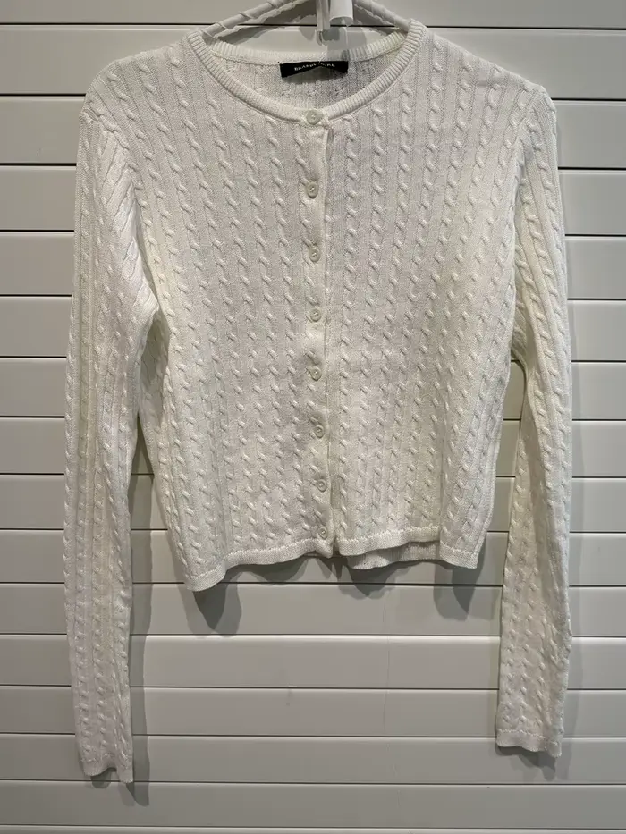 Cardigan en tricot à fleurs torsadées pour femme, style préppy chic, automne-hiver, élégance décontractée, matériau élasthanne-coton, ajustement lâche, boutonnage simple, occassions variées
